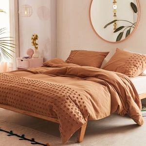 UO Tufted Dot Duvet Cover